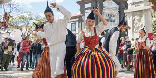 Madeira Dancers